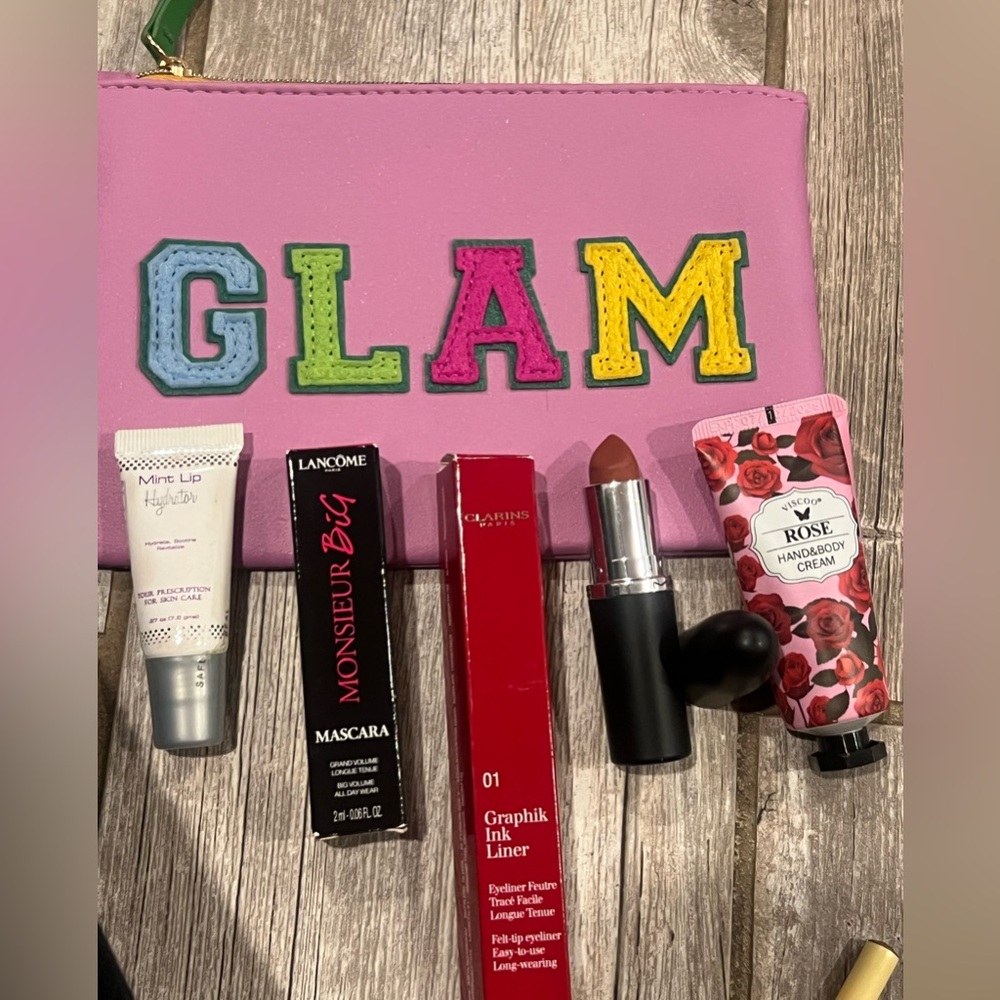 GLAM Pouch Clarins,Lancôme,MAC